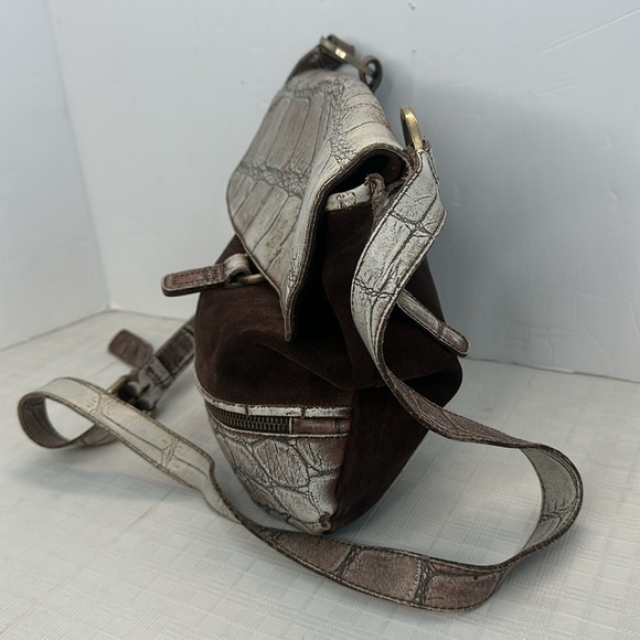 Nuovedive Made in Italy leather & suede with alligator print trim - Picture 2 of 10